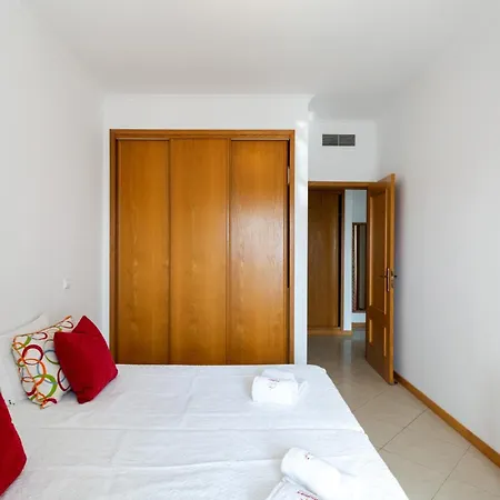 Bicos By * 阿尔布费拉